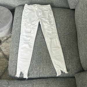 American Eagle White Jeans